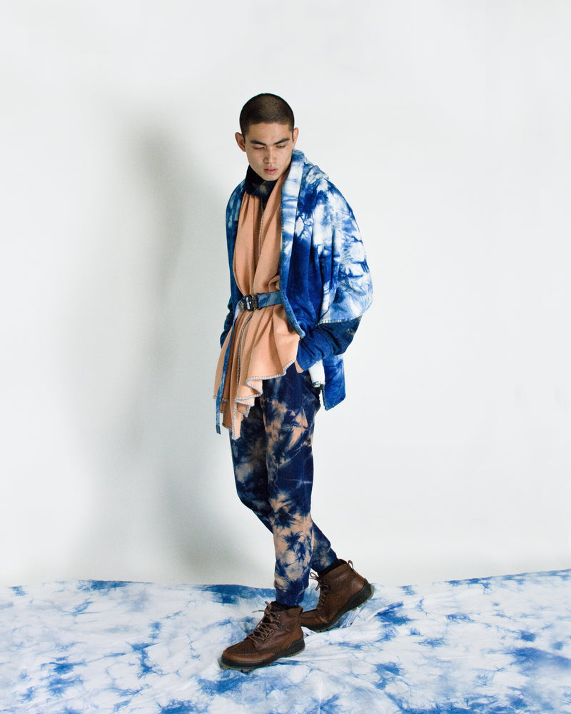 ISAN DREAMS Camo Tie-dyed Indigo Bamboo Fleece Blanket - Philip Huang