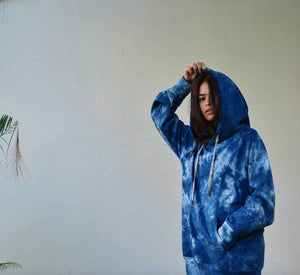 
            
                Load image into Gallery viewer, TIE-DYED INDIGO BAMBOO FLEECE HOODIE - Philip Huang
            
        