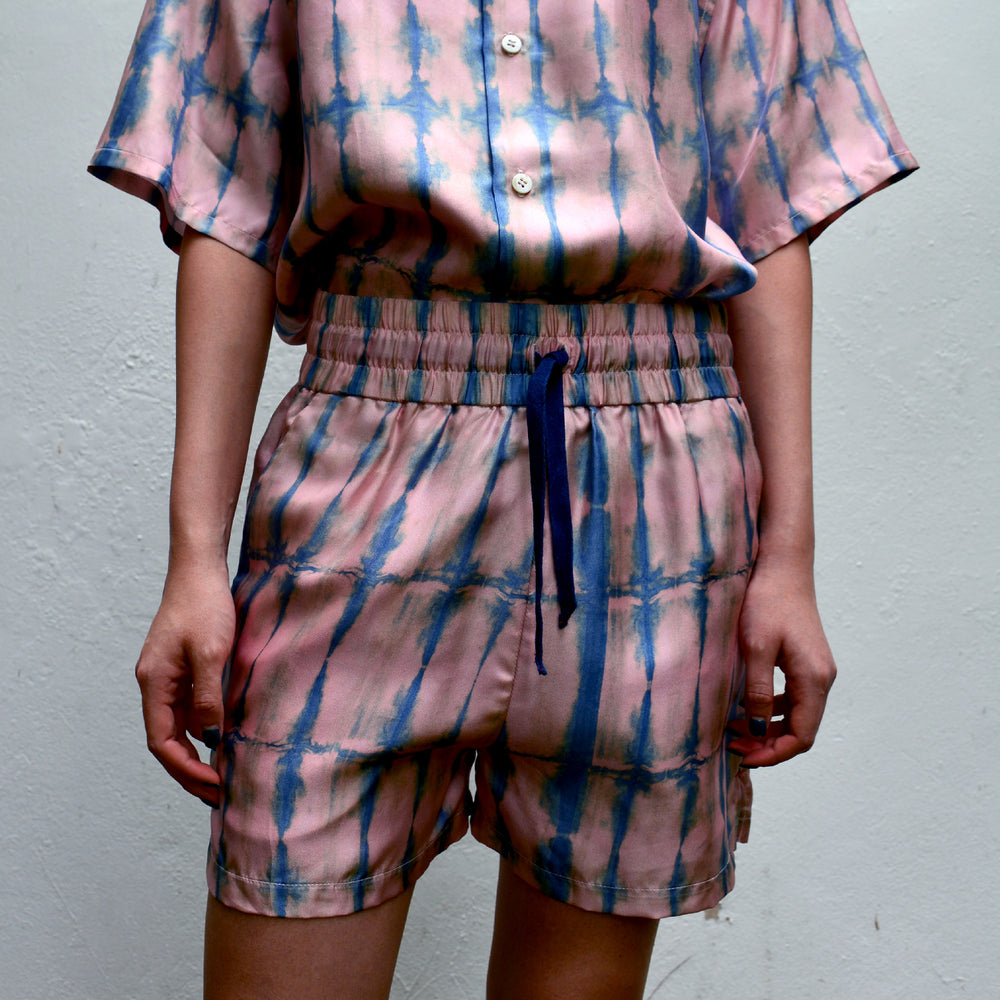 
            
                Load image into Gallery viewer, Rose Quartz Visions Cal Silk Shorts - Philip Huang
            
        