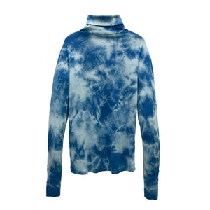 INDIGO TIE-DYE LONG SLEEVE TURTLENECK