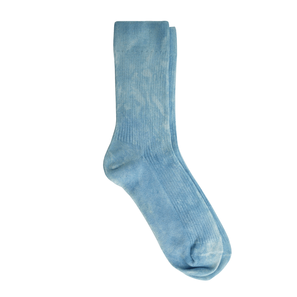 
            
                Load image into Gallery viewer, NATURAL HAND-DYED SKY INDIGO SOCKS - Philip Huang
            
        