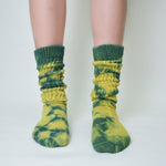 NATURAL HAND TIE-DYE MANGO MOSS MONA SLOUCH SOCKS