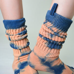 NATURAL HAND TIE-DYE PRADU INDIGO MONA SLOUCH SOCKS