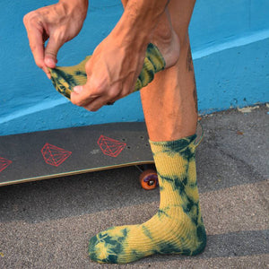 NATURAL HAND TIE-DYED MANGO INDIGO SOCKS