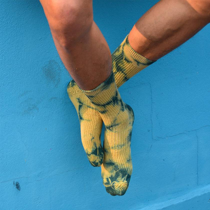 NATURAL HAND TIE-DYED MANGO INDIGO SOCKS